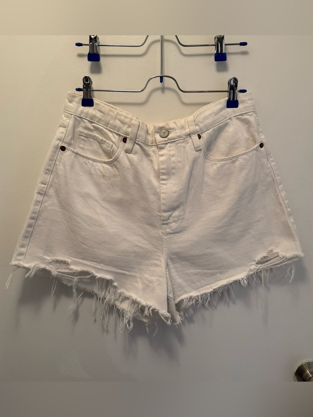 BLANKNYC | The Reeve Ultra High Rise Cut Off Shorts | White | 30